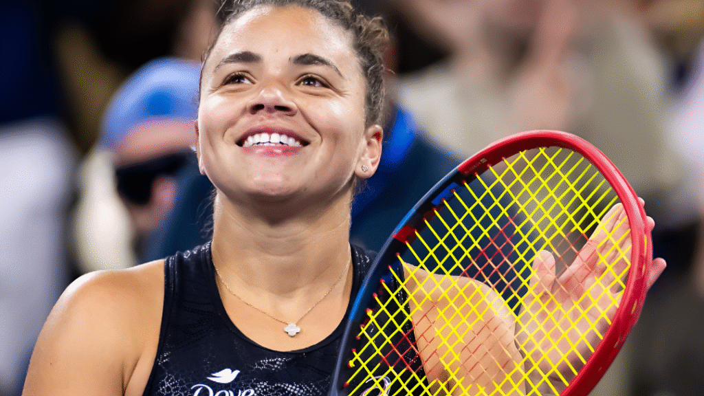 Jasmine Paolini viral tennis photo